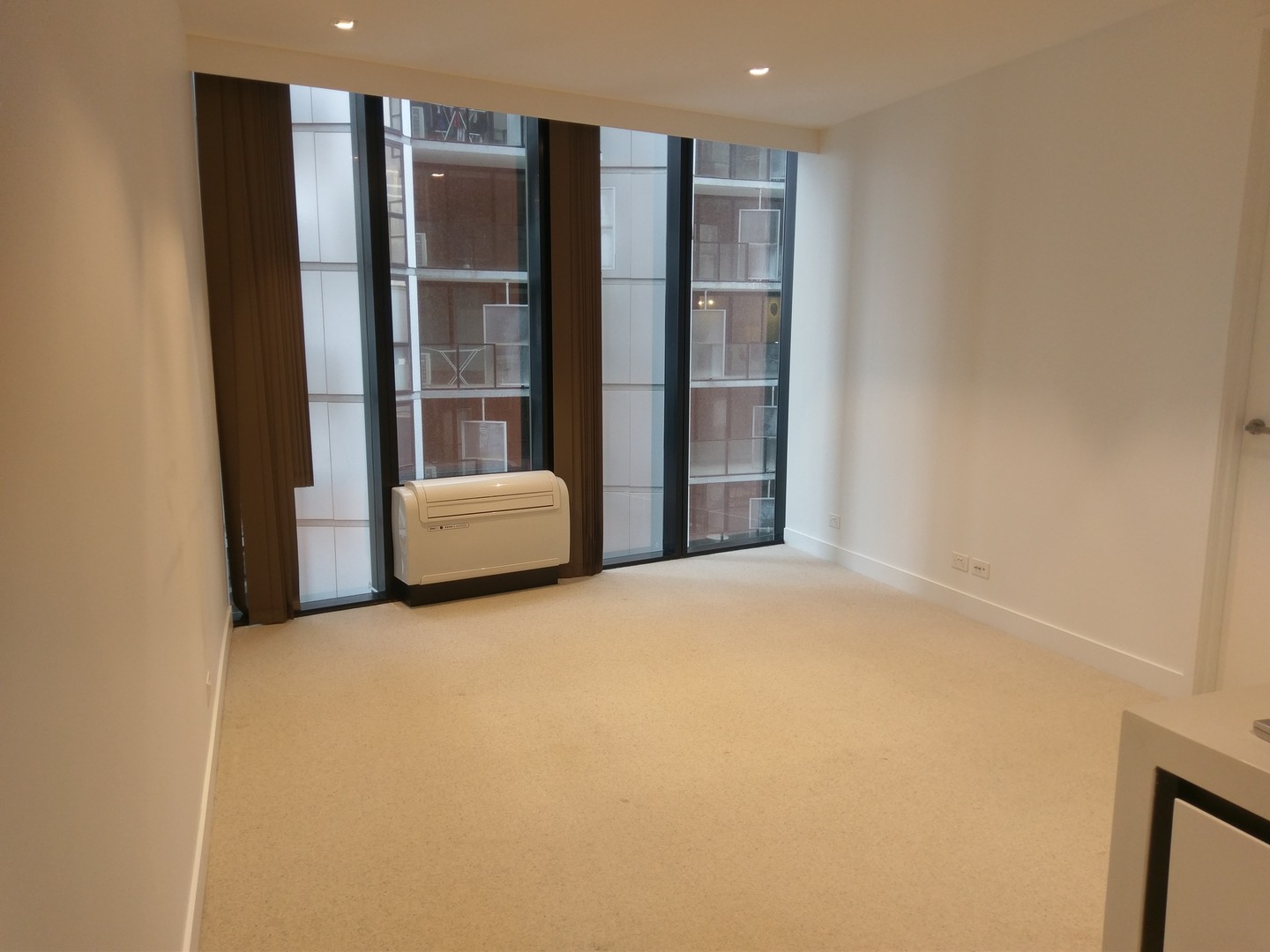 916/677 La Trobe Street, Docklands, VIC 3008 - Thumbnail 1 - 14/02/2020