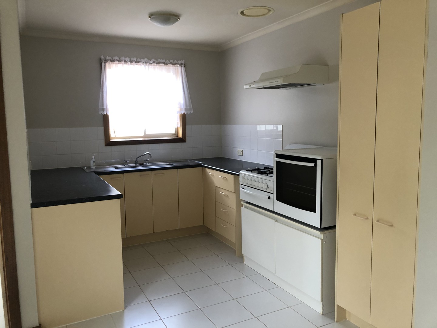 2/14 Fyffe Street, Diamond Creek, VIC 3089 - Thumbnail 1 - 19/02/2020