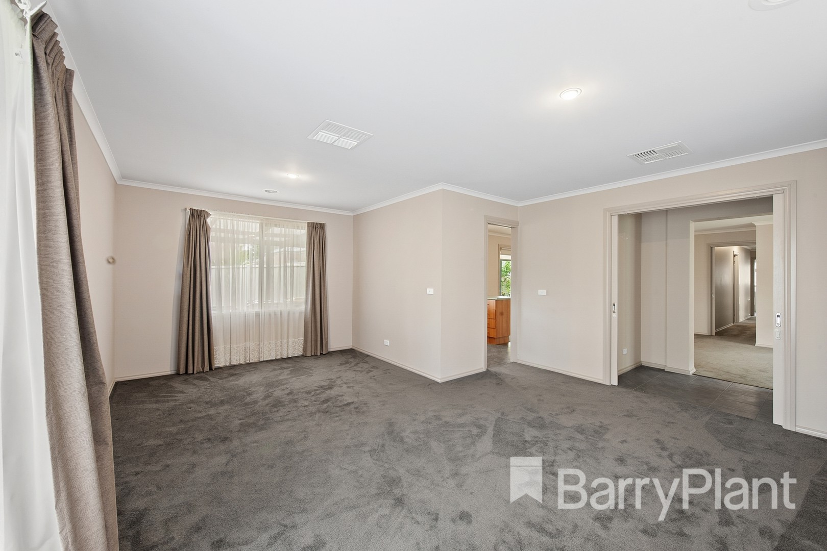 6 Belmar Crescent, Canadian, VIC 3350 - Thumbnail 2 - 17/02/2020