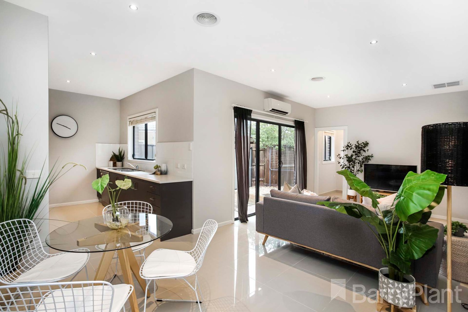 4/5 Rockbank Road, Ardeer, VIC 3022 - Thumbnail 2 - 18/02/2020