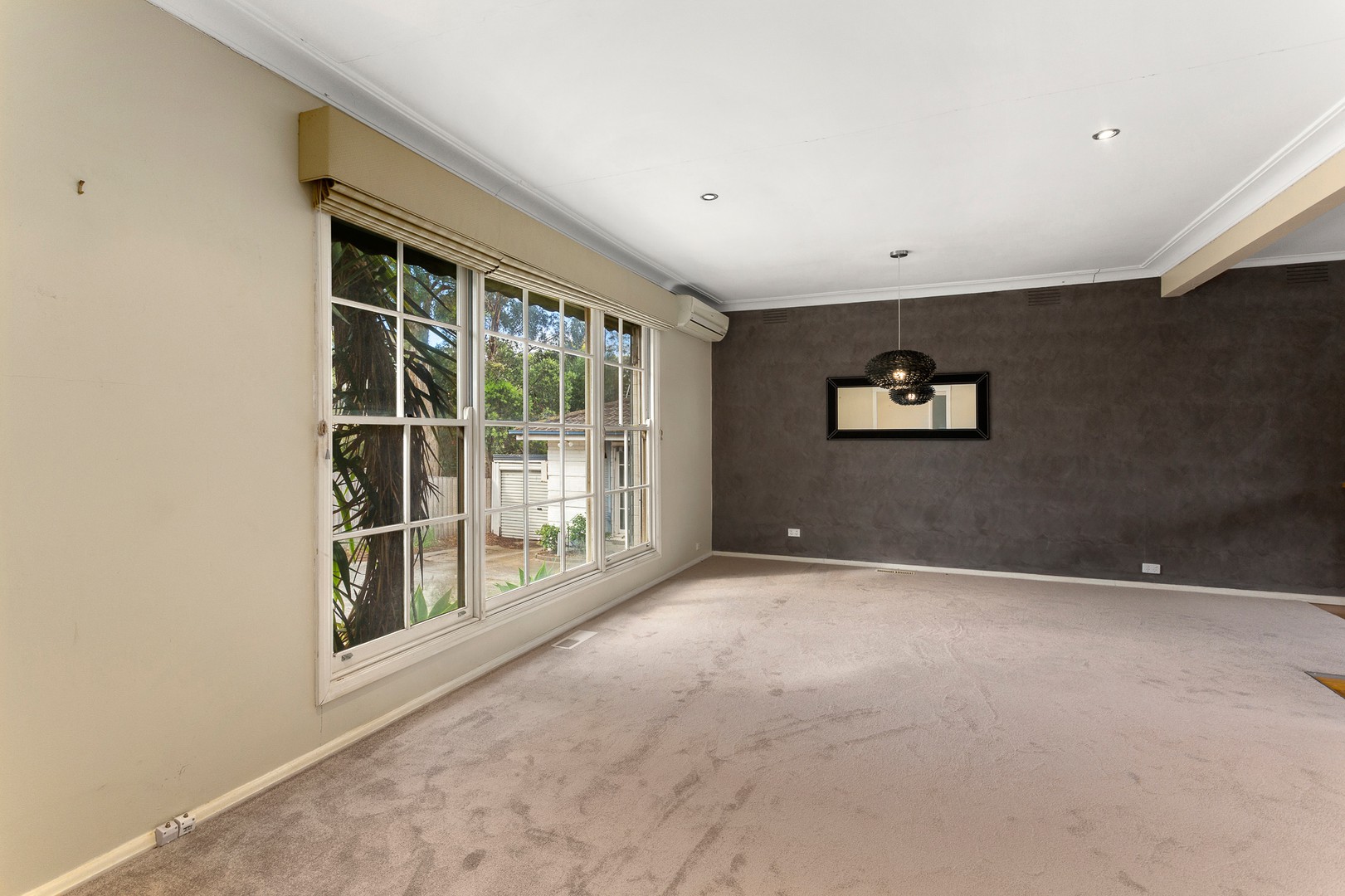 2/24 Dwyer Street, Macleod, VIC 3085 - Thumbnail 2 - 02/03/2020