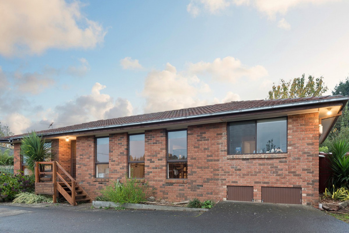 24 Beenak East Road, Gembrook, VIC 3783 - Thumbnail 2 - 05/03/2020