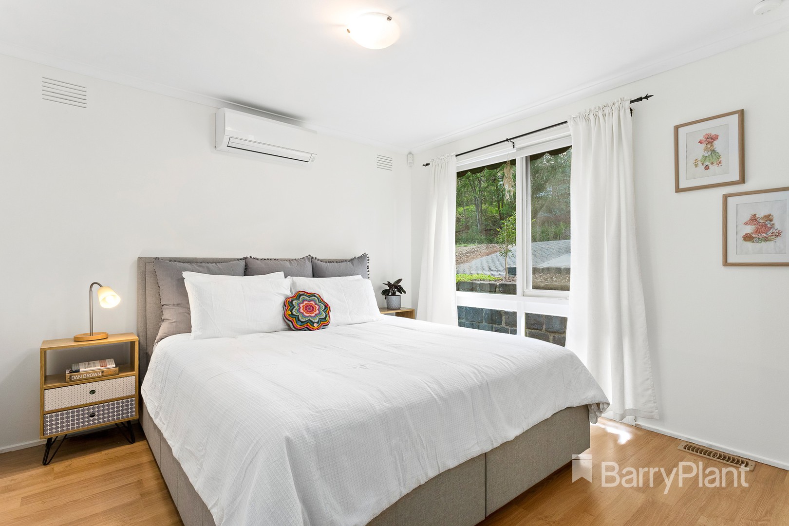 25 Shalbury AvenueEltham, VIC 3095, Eltham - Thumbnail 8