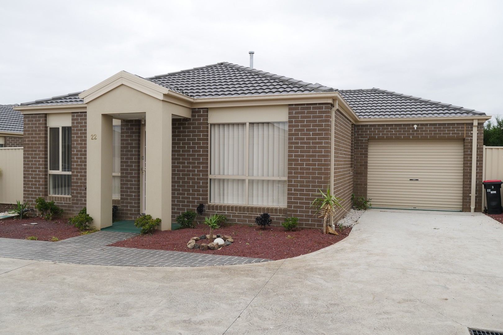 22/3 Austin Place, Melton South, VIC 3338 - Thumbnail 1 - 11/03/2020