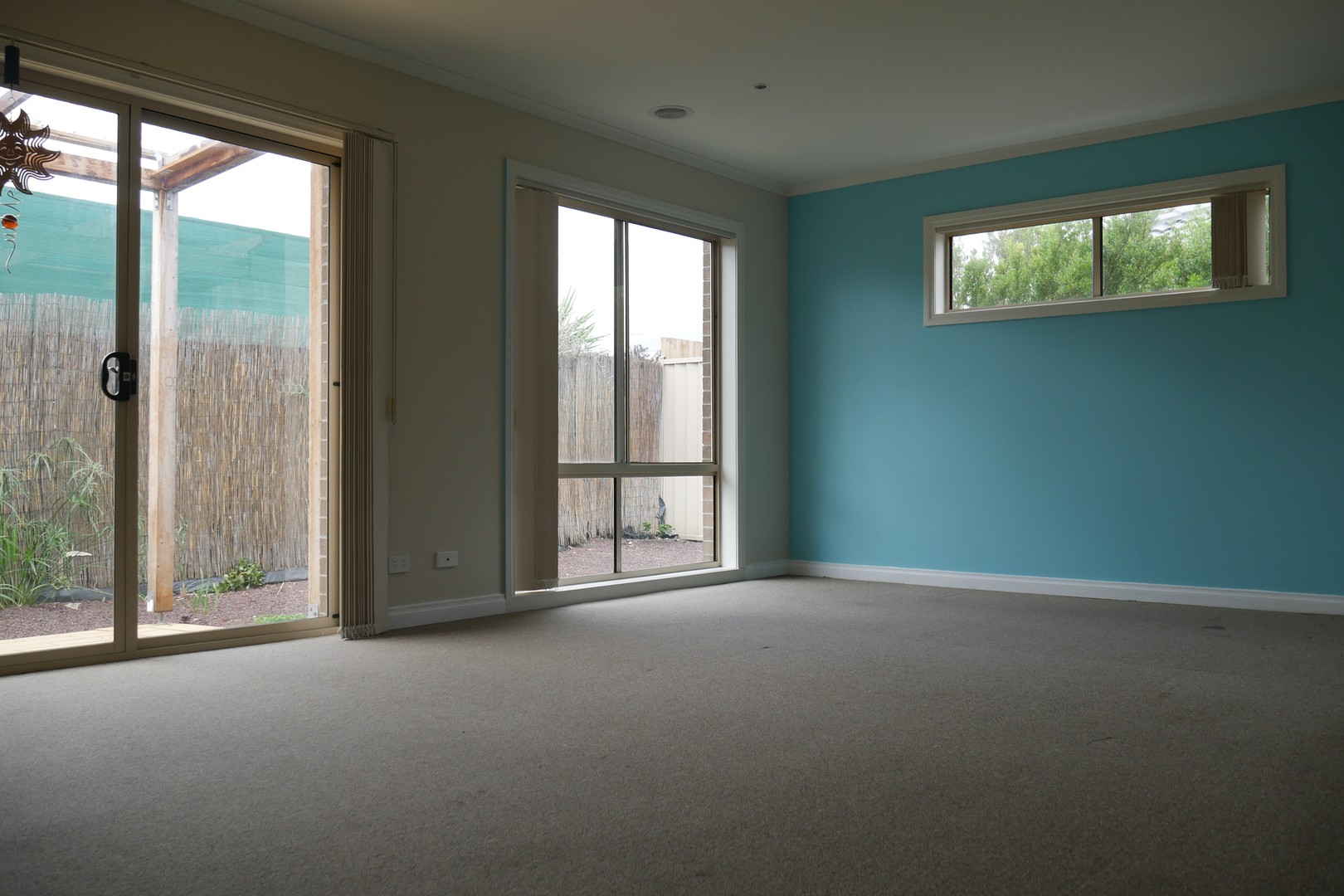 22/3 Austin Place, Melton South, VIC 3338 - Thumbnail 2 - 11/03/2020