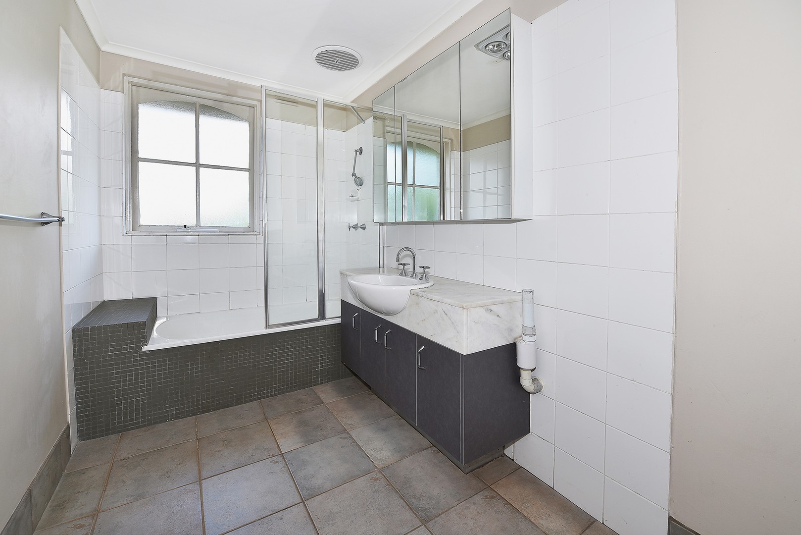 12/3-5 Grandview  Avenue, Maribyrnong, VIC 3032 - Thumbnail 2 - 11/03/2020