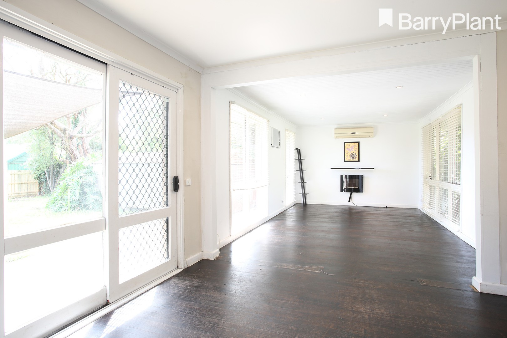 15 Selkirk Court, Berwick, VIC 3806 - Thumbnail 2 - 12/03/2020