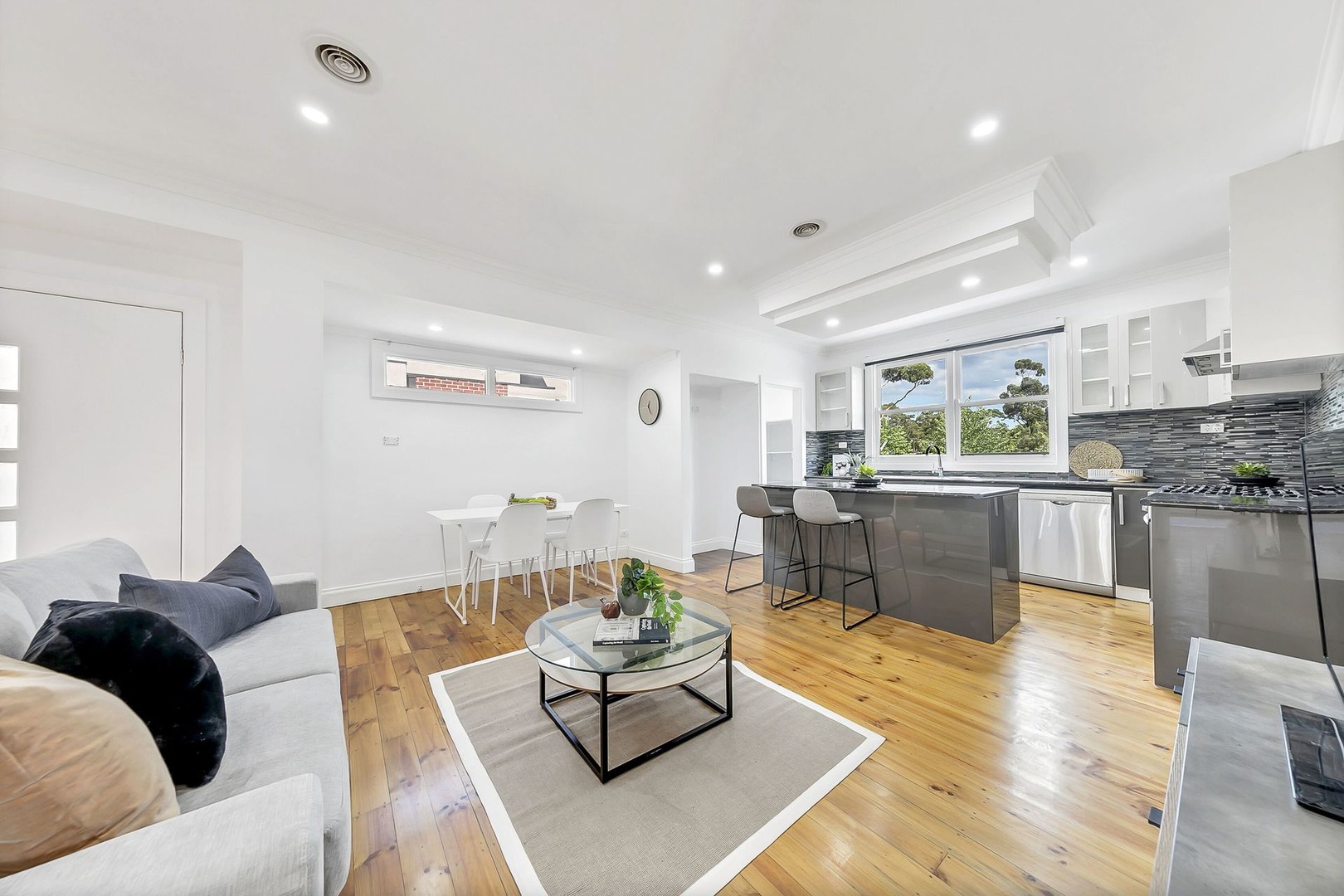 1/42 Fairmount Street, Hadfield, VIC 3046 - Thumbnail 2 - 13/03/2020