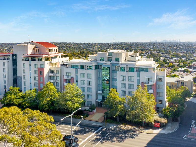 601/1 Sovereign Point CourtDoncaster, VIC 3108, Doncaster - Thumbnail 4