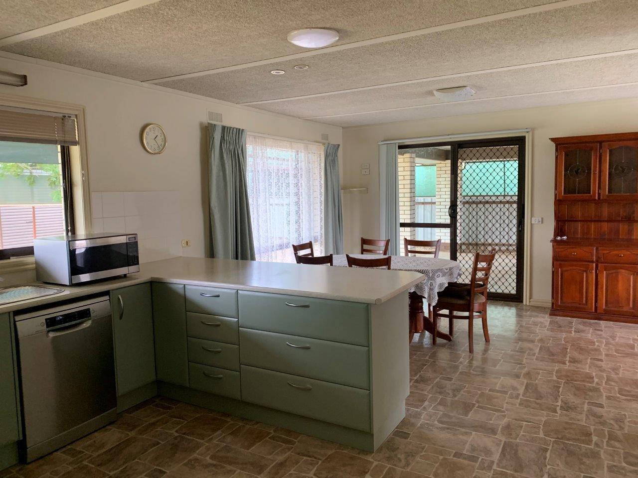 5 Karingal Court, Irymple, VIC 3498 - Thumbnail 2 - 16/03/2020