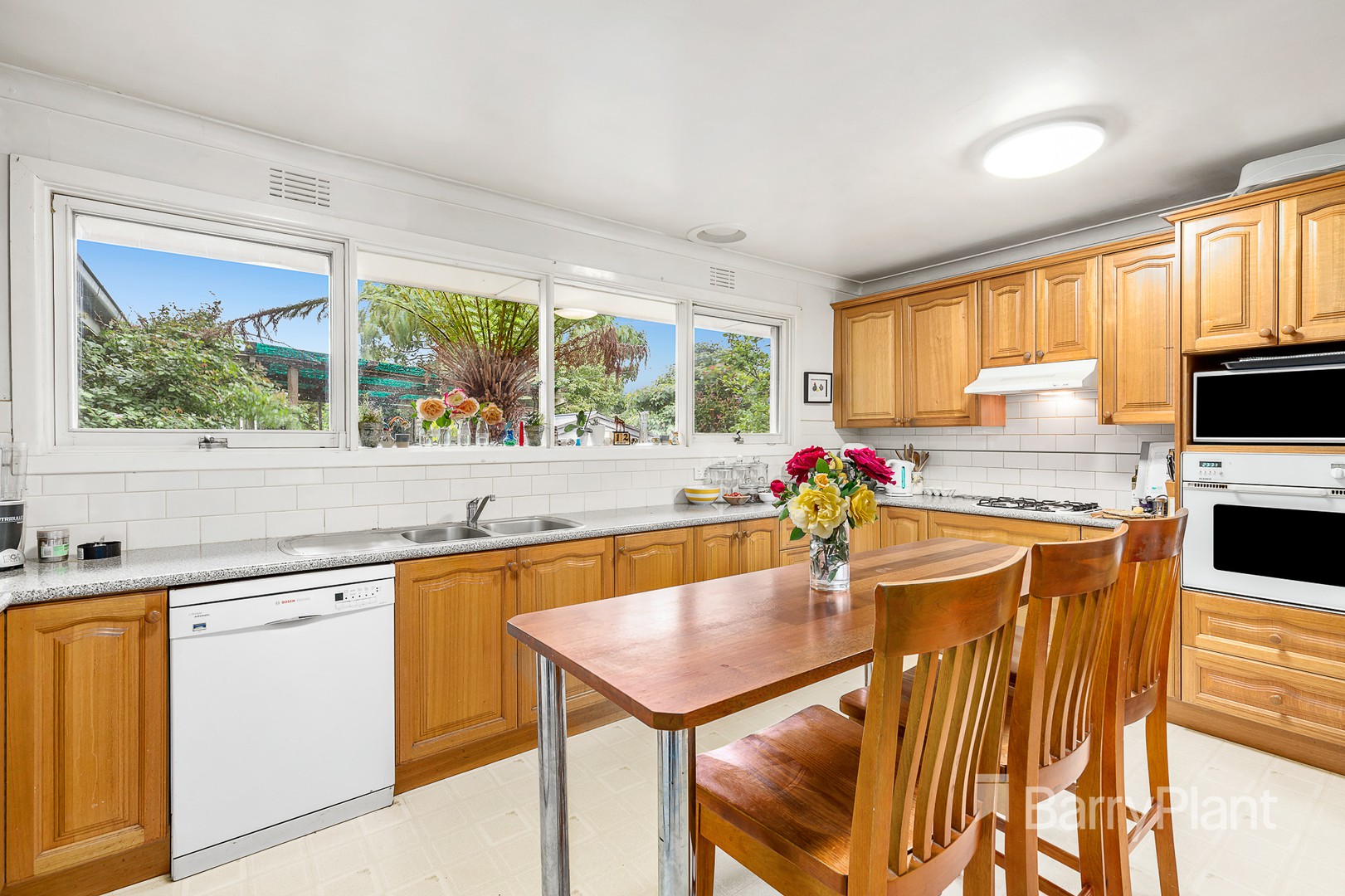 172 Waradgery Drive, Rowville, VIC, 3178, Rowville - Thumbnail 4