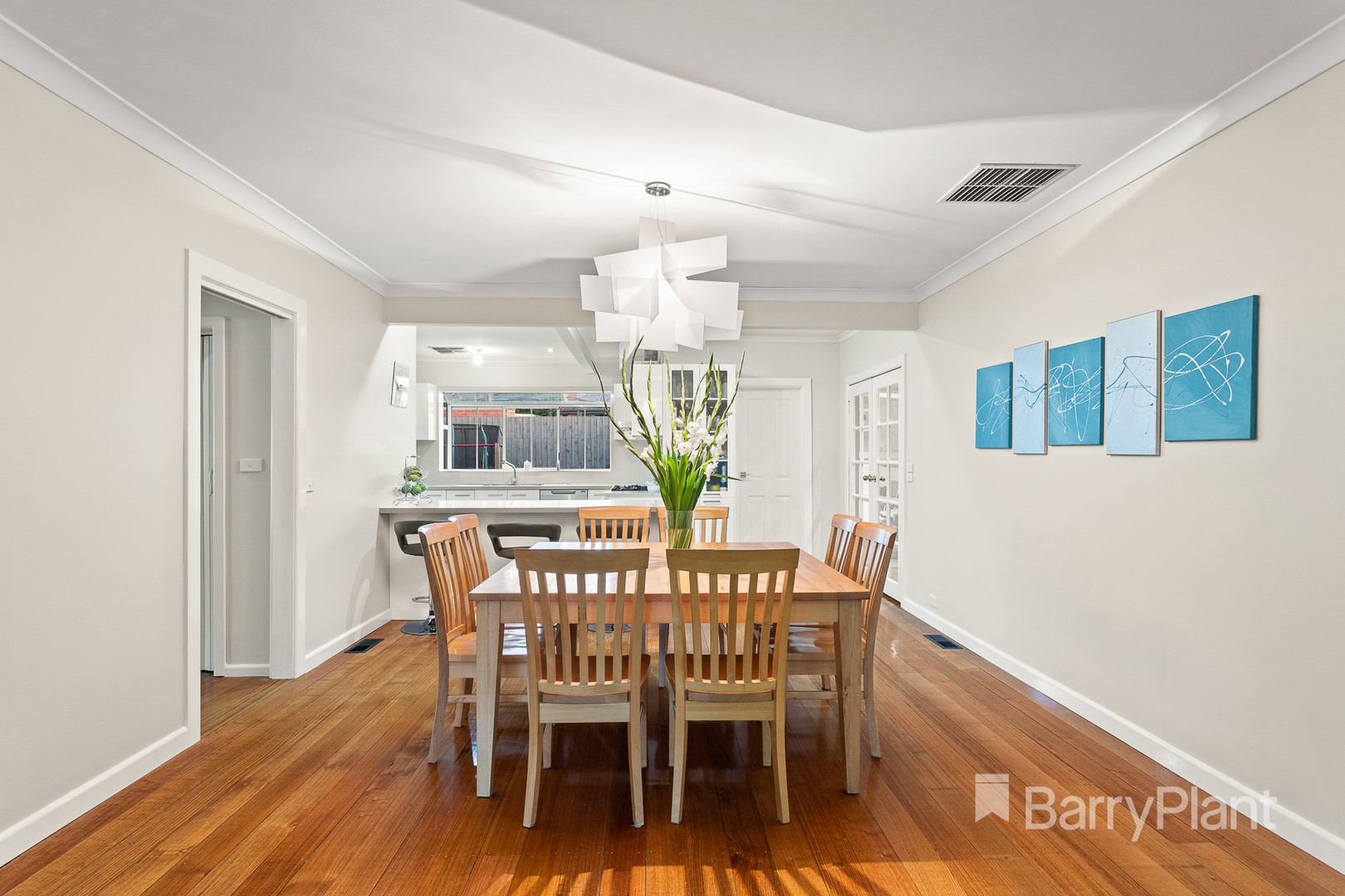 266 Cambridge Road, KILSYTH, Kilsyth - Thumbnail 4
