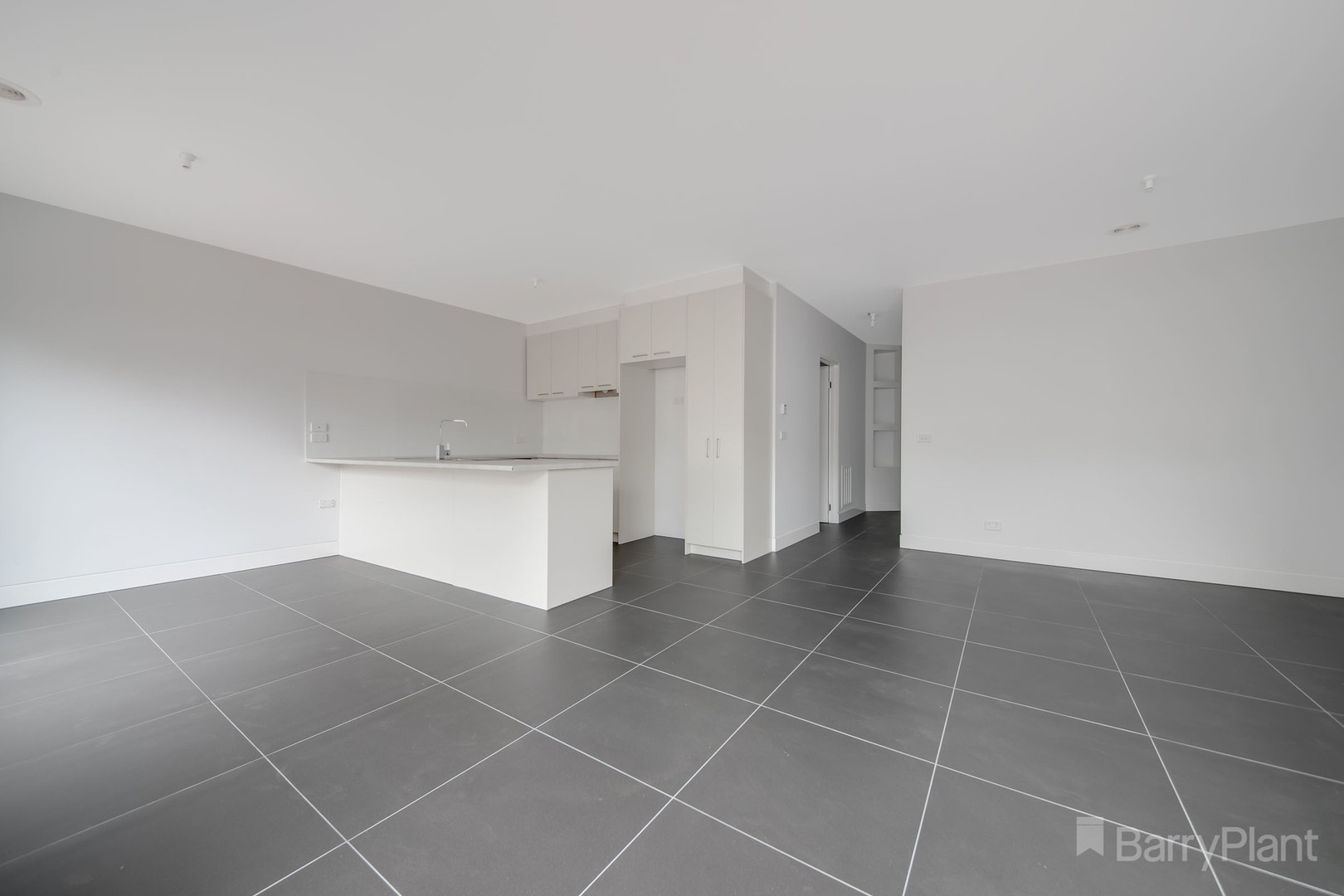 5A Henty Street, Pakenham, VIC 3810 - Thumbnail 2 - 18/03/2020