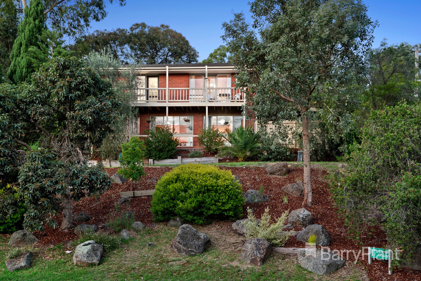 17 Acheron Crescent, Eltham North, VIC 3095, Eltham North - Thumbnail 3