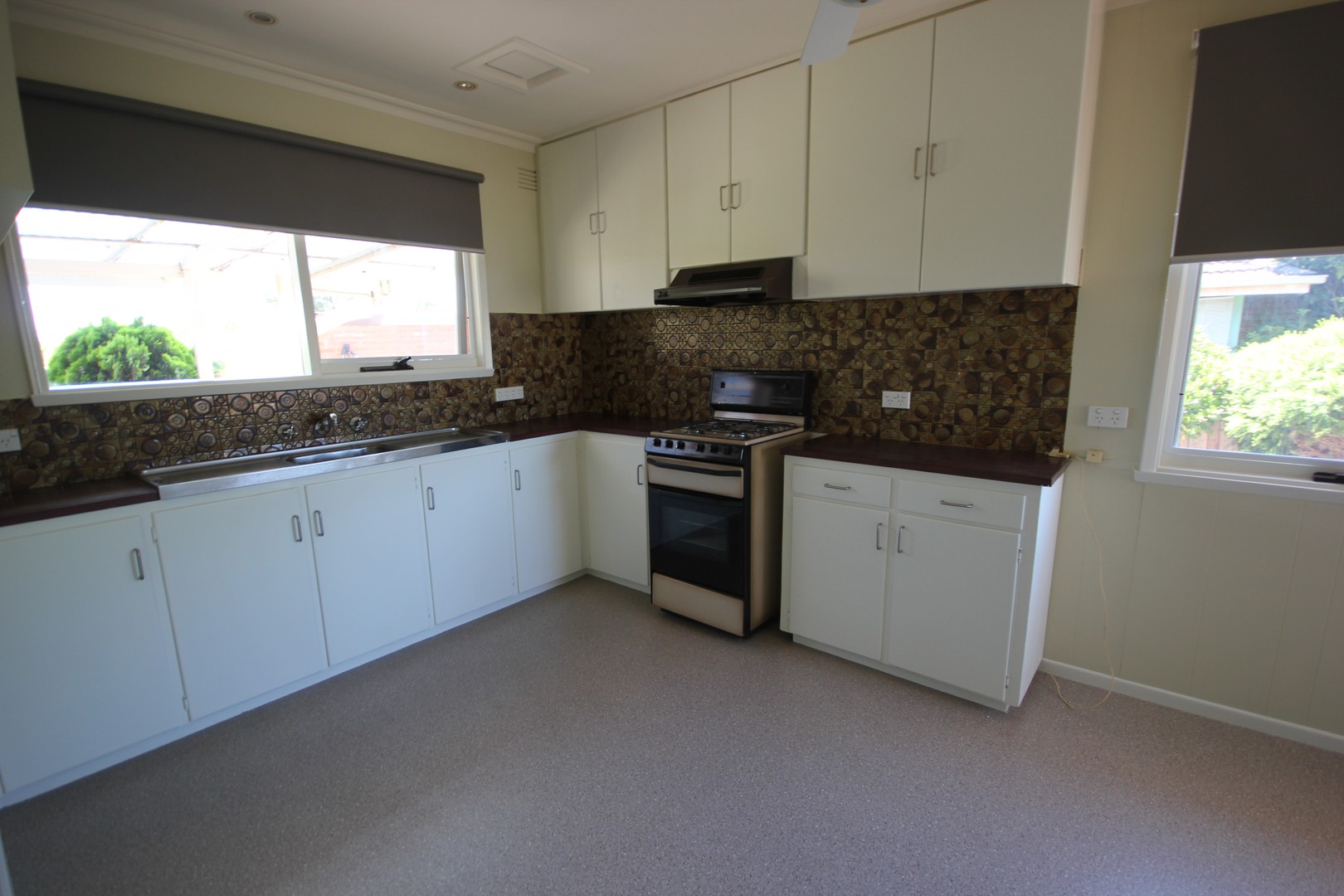 14 Heyers Road, Grovedale, VIC 3216 - Thumbnail 2 - 20/03/2020