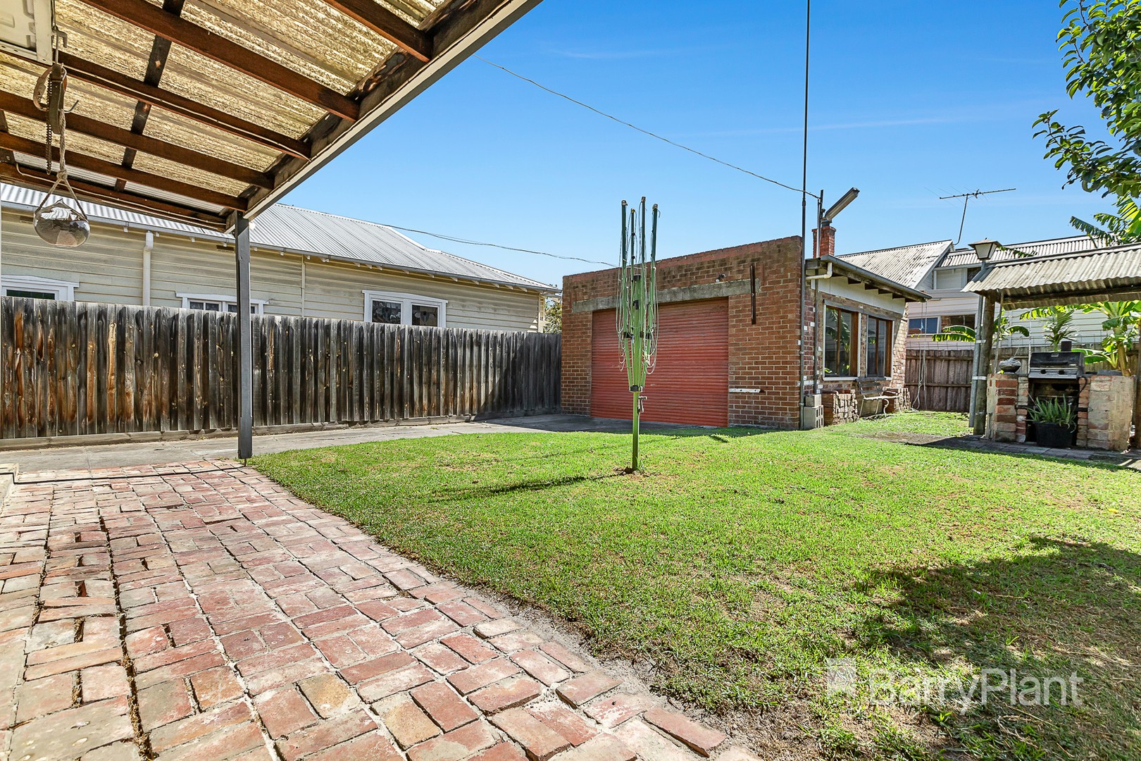 4 Sumner Avenue, Northcote, VIC 3070 - Thumbnail 2 - 20/03/2020