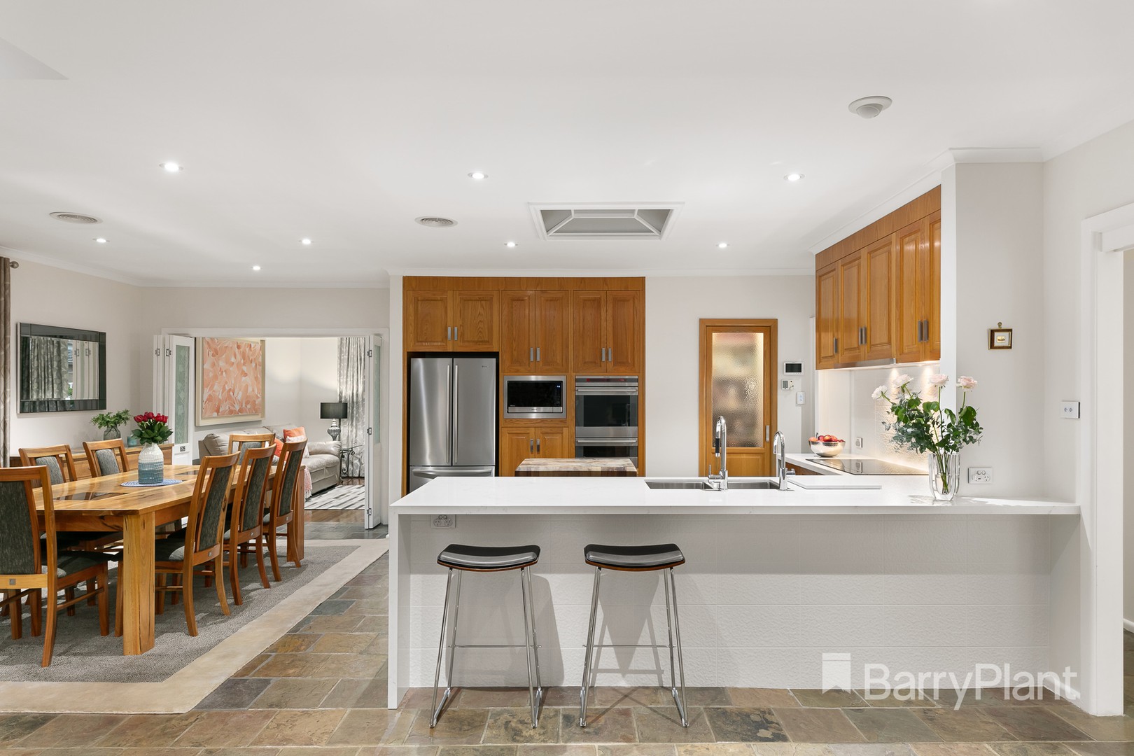 17 Hampshire Road, Doncaster, VIC 3108, Doncaster - Thumbnail 2