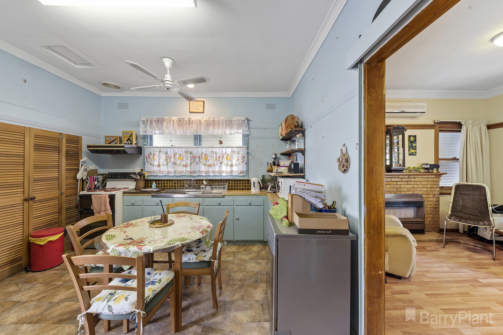 42 Strickland Road, East Bendigo, VIC 3550 - Thumbnail 2 - 25/03/2020