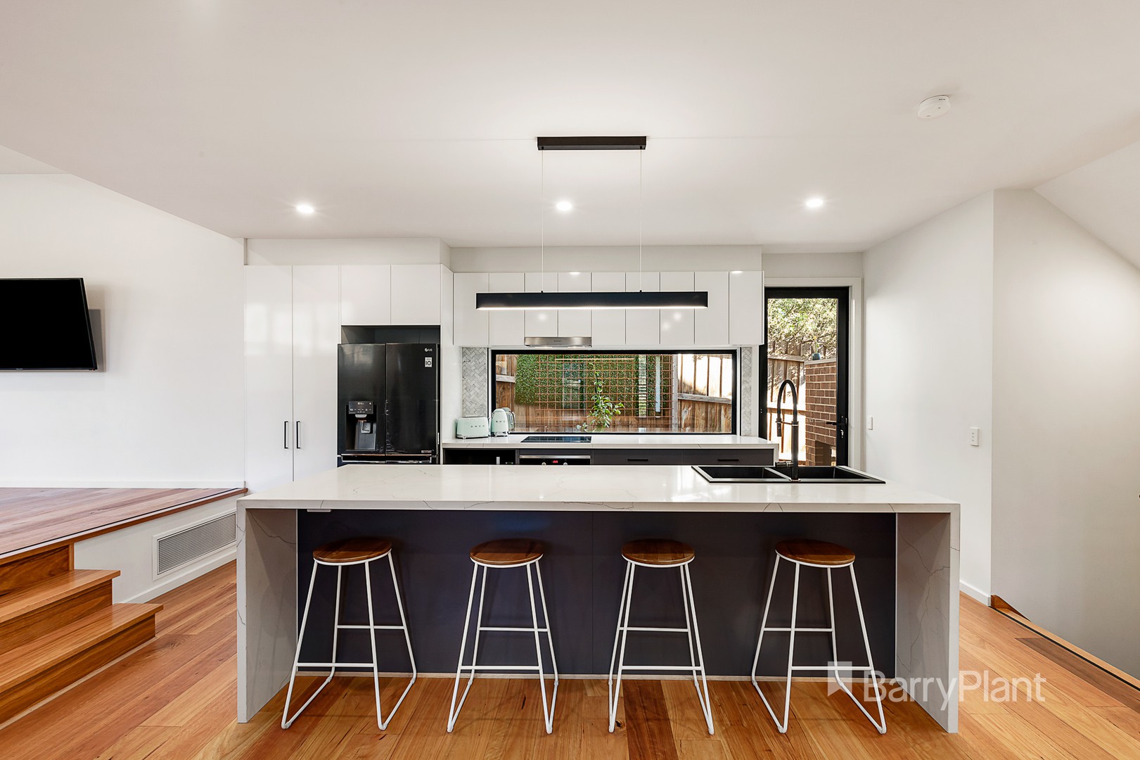 213 Rattray Road, Montmorency, VIC 3094, Montmorency - Thumbnail 6
