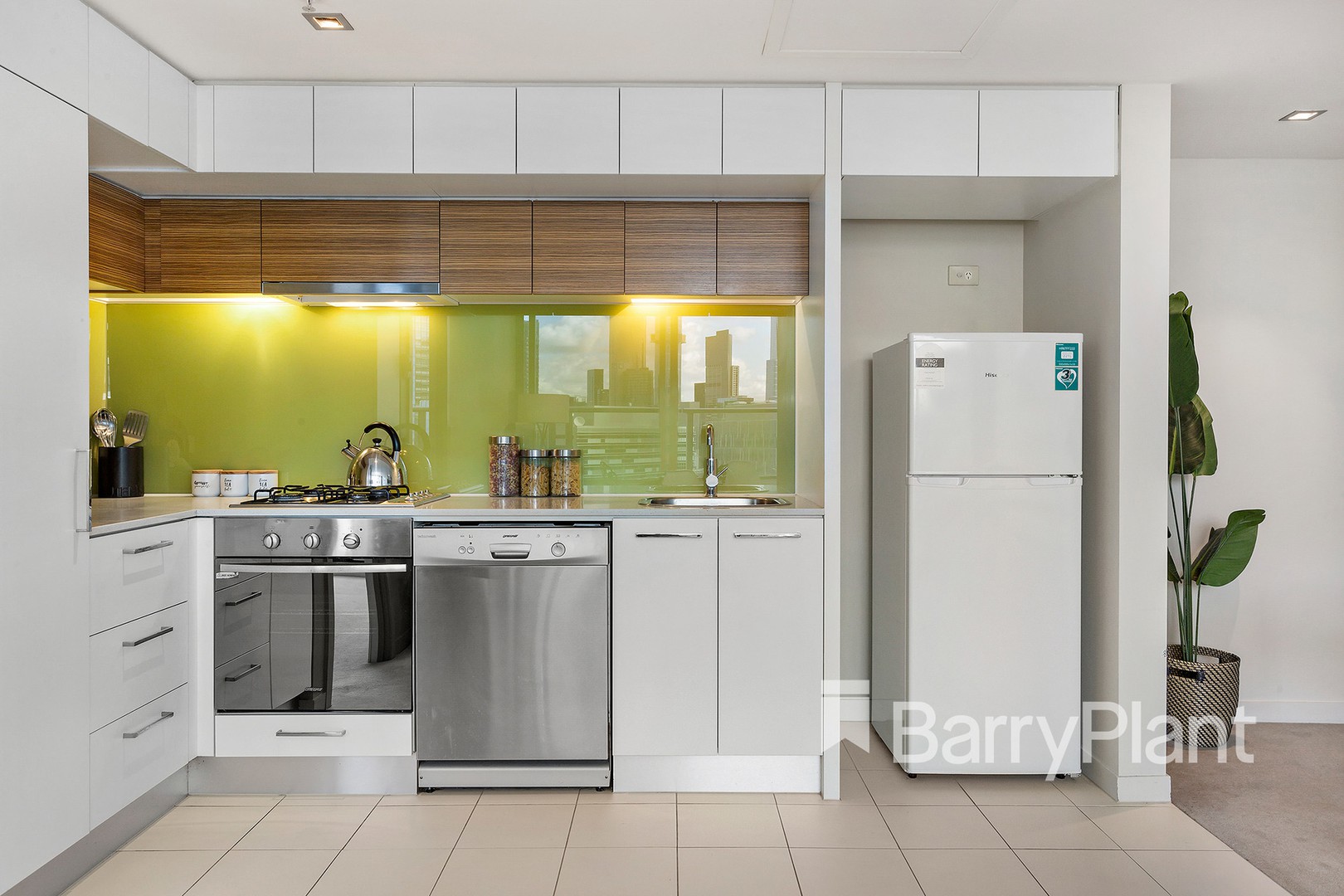 2312/100 Harbour Esplanade, Docklands, VIC 3008 - Thumbnail 2 - 01/04/2020