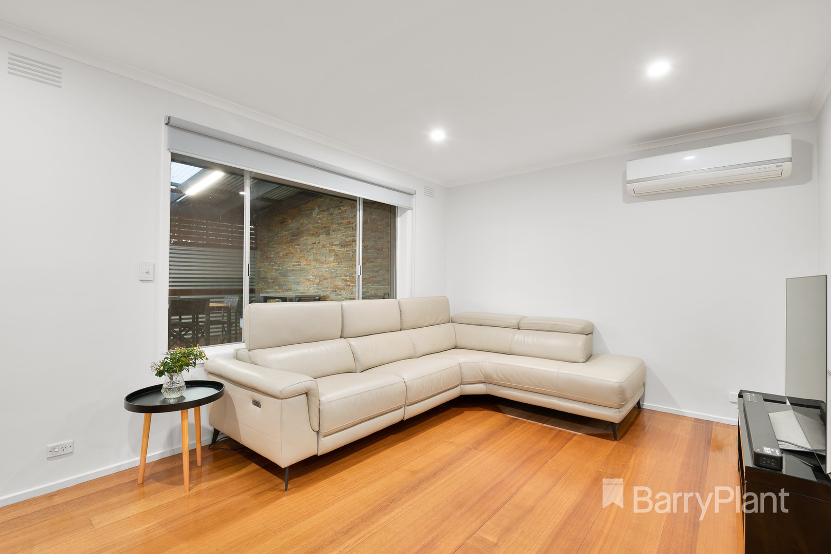 2/21 Davey Road, Montmorency, VIC 3094, Montmorency - Thumbnail 4