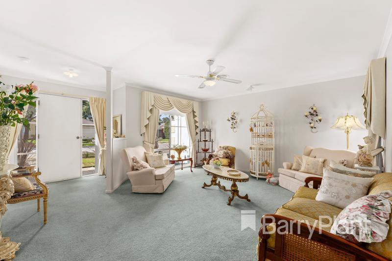 23 Red Oaks Way, South Morang, VIC 3752 - Thumbnail 2 - 06/04/2020