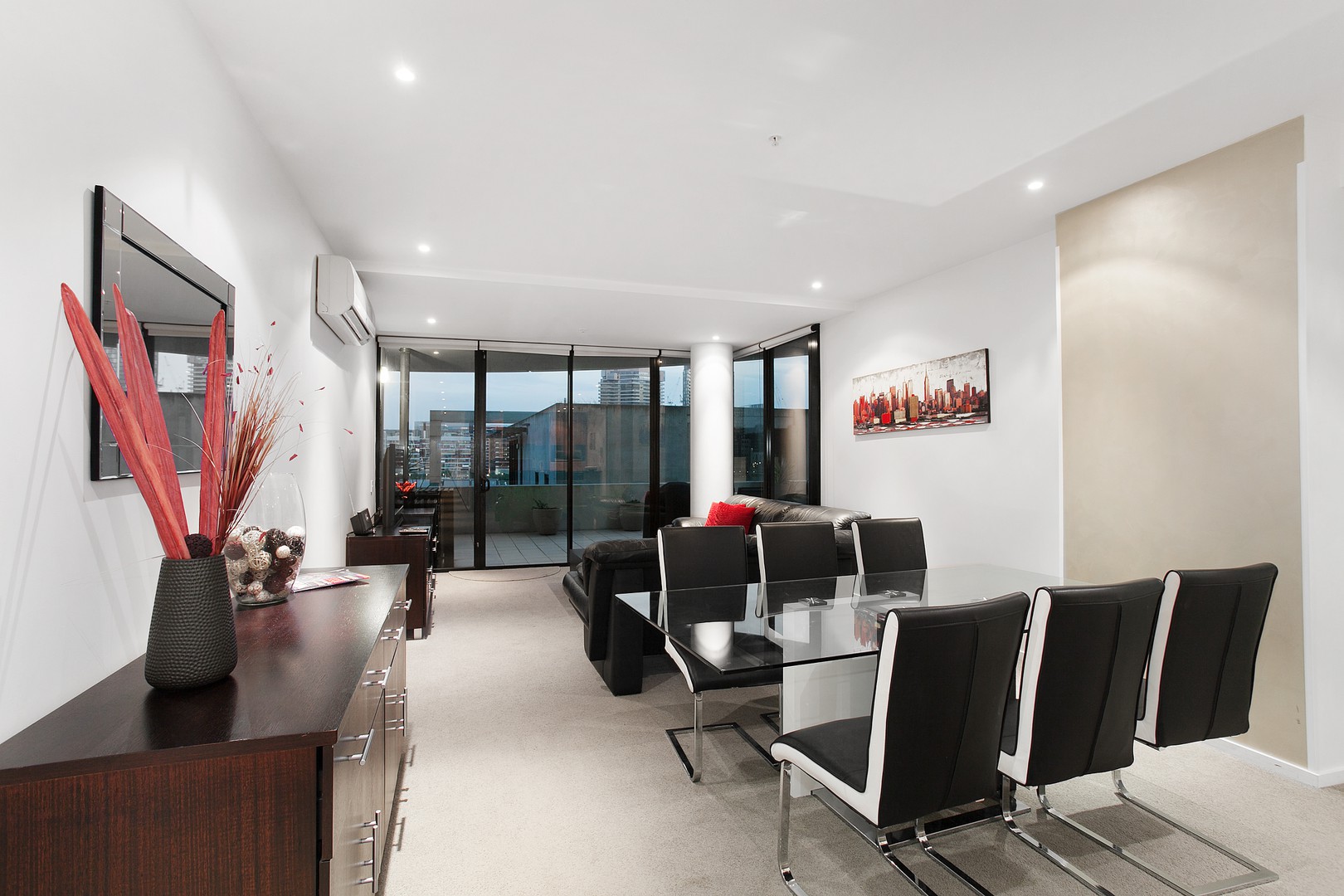 602/15 Caravel  Lane, Docklands, VIC 3008 - Thumbnail 2 - 07/04/2020