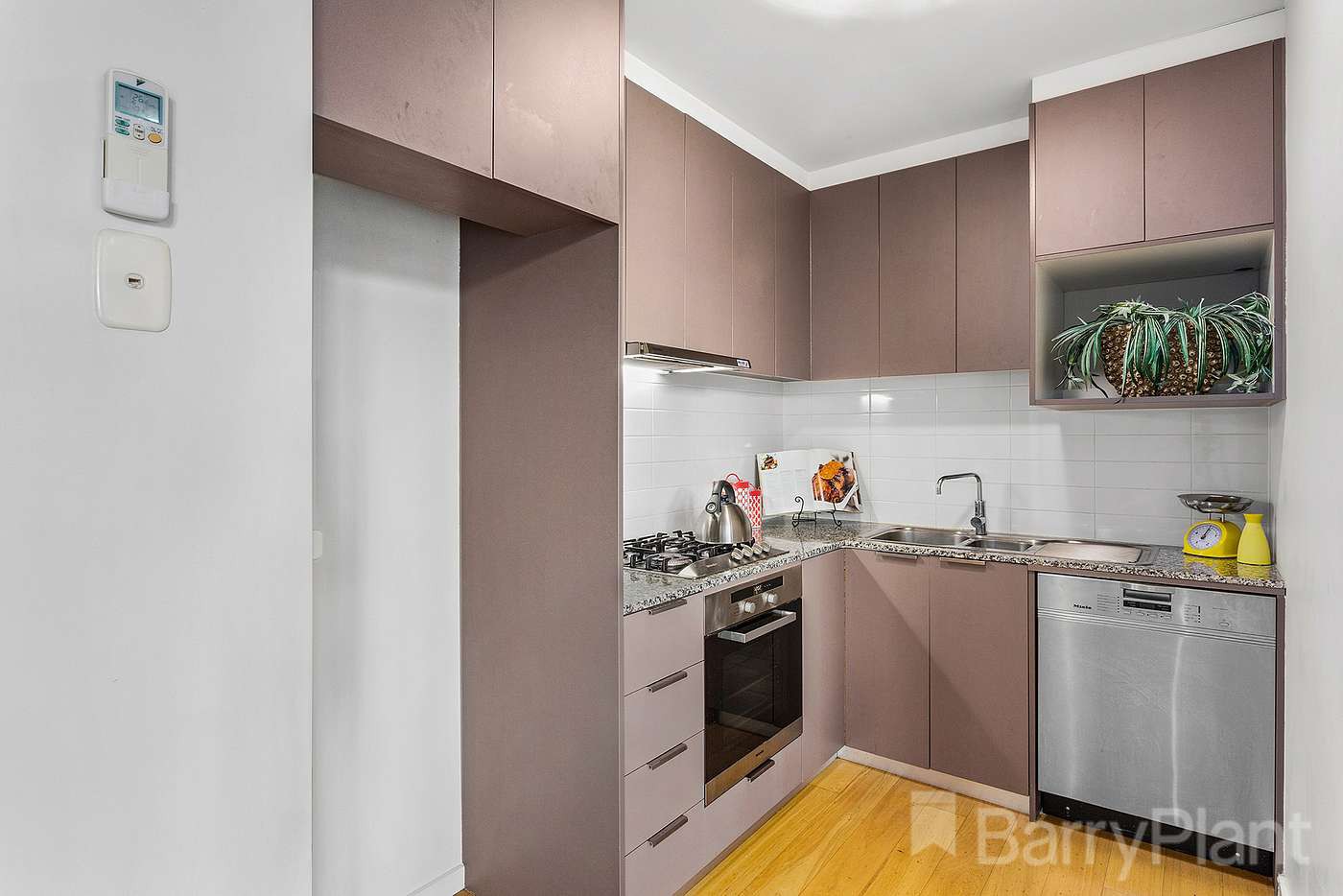 73/285 City Road, Southbank, VIC 3006 - Thumbnail 2 - 21/04/2020