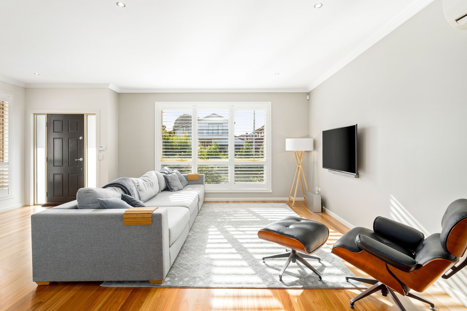 9B Templewood Crescent, Avondale Heights, VIC 3034 - Thumbnail 2 - 22/04/2020