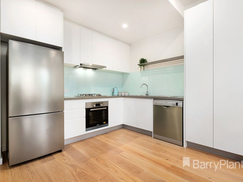 2/13 Churchill Street, Doncaster East, VIC 3109, Doncaster East - Thumbnail 3