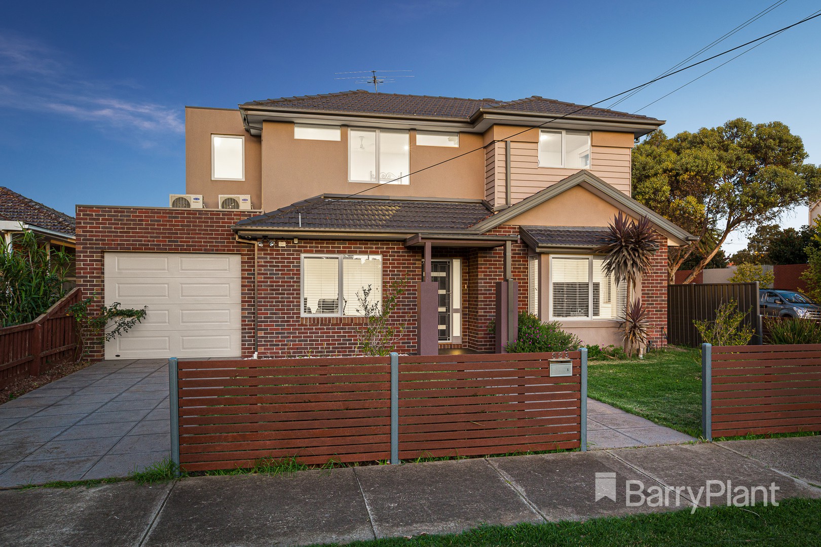 323 Gillies Street, Thornbury, VIC 3071 - Thumbnail 2 - 29/04/2020