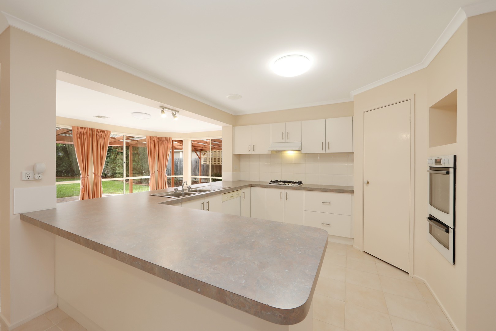 11 Rowland CourtFerntree Gully, VIC 3156, Ferntree Gully - Thumbnail 4