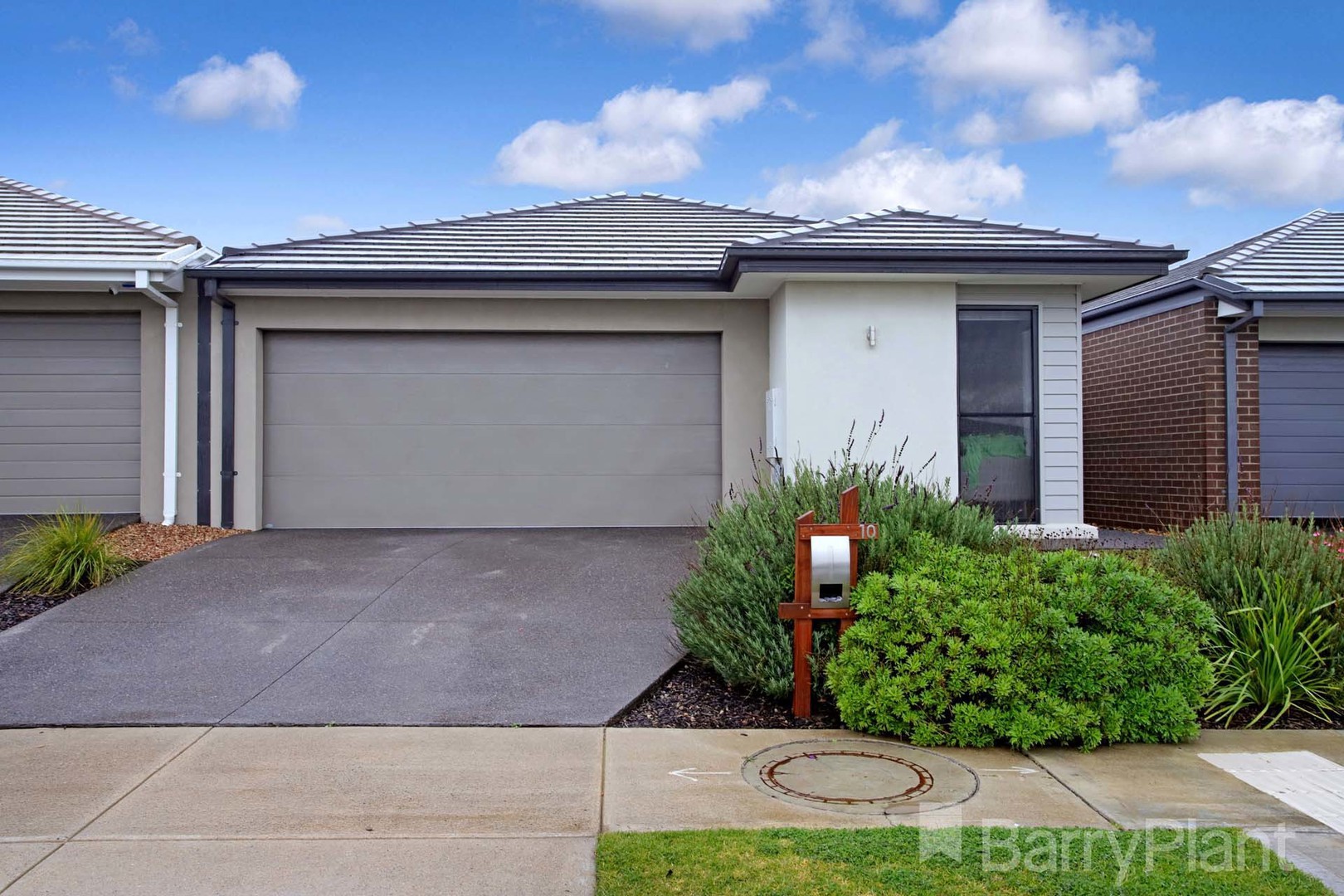 10 Lavinia StreetGreenvale, VIC 3059, Greenvale - Thumbnail 2
