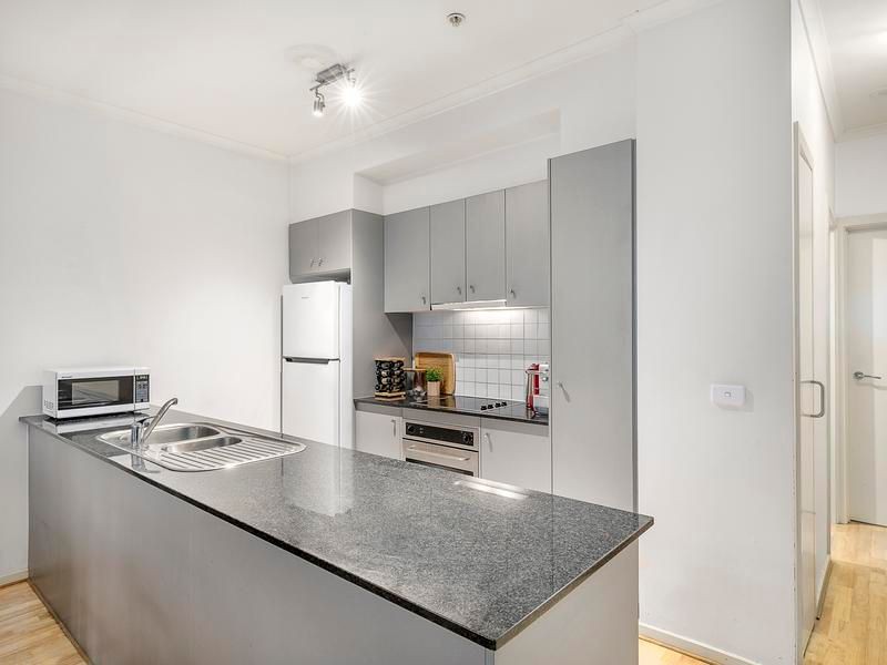 2/12 Mawbey Street, Kensington, VIC 3031 - Thumbnail 2 - 30/04/2020