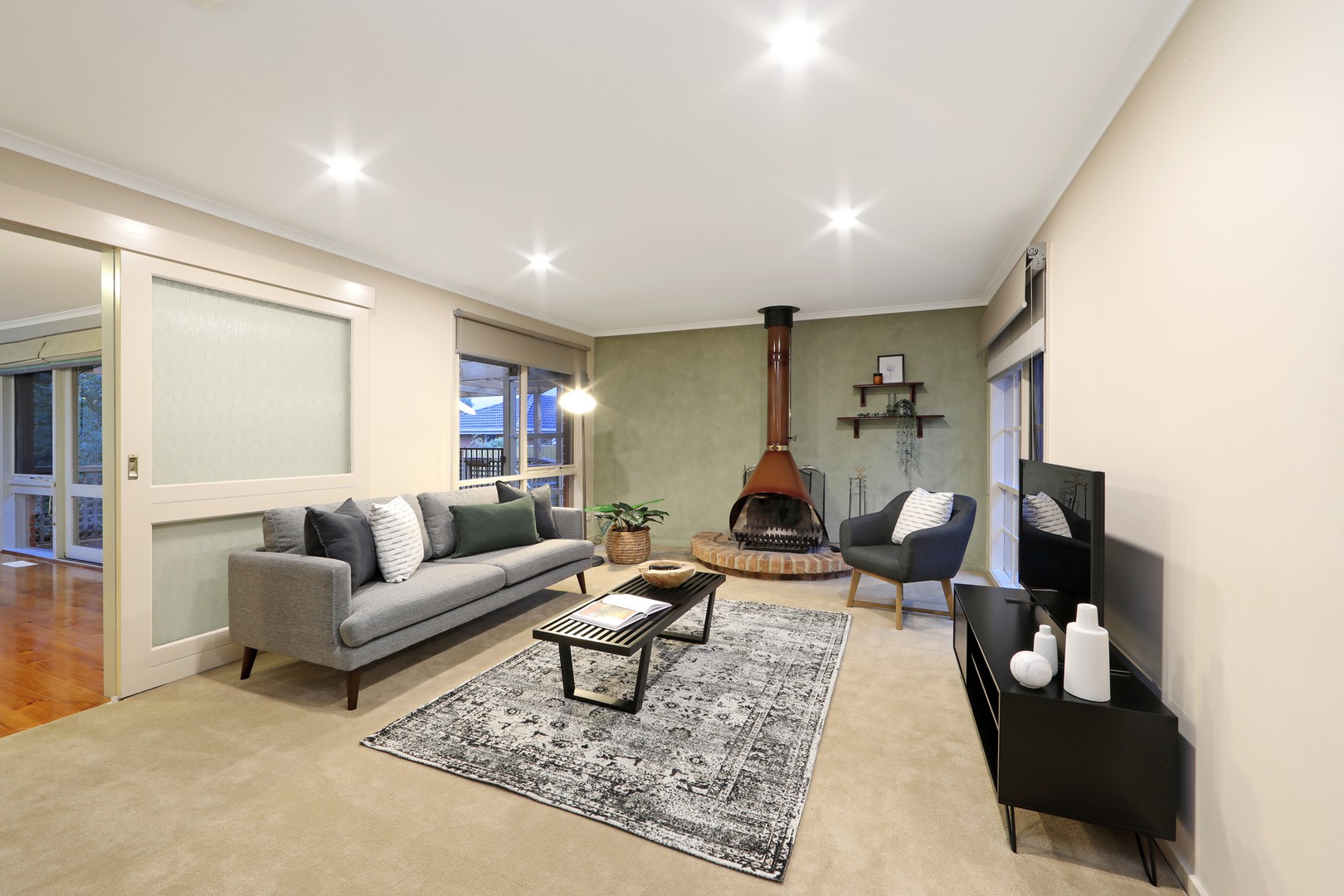 4 Erskine DriveRowville, VIC 3178, Rowville - Thumbnail 2