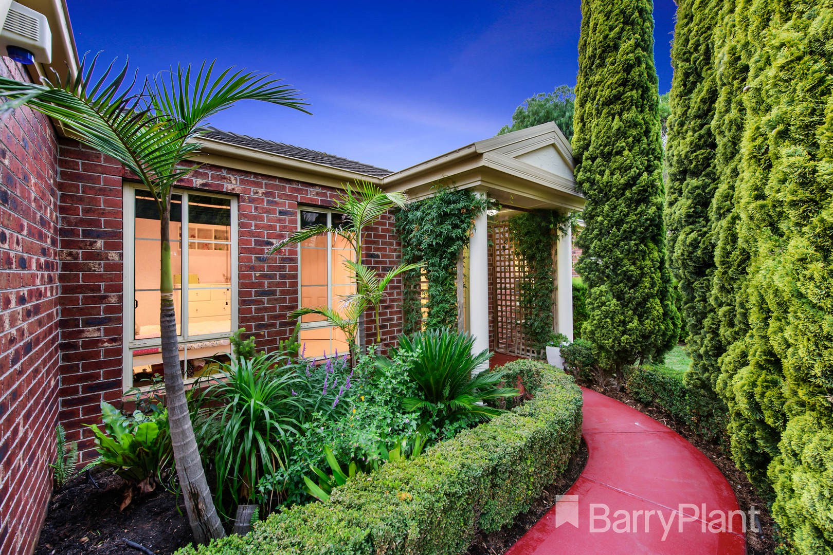 6 Marina Street, Werribee, VIC 3030 - Thumbnail 2 - 01/05/2020