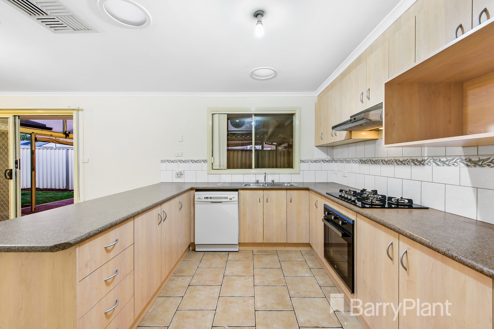 5 Henley CourtHoppers Crossing, VIC 3029, Hoppers Crossing - Thumbnail 7