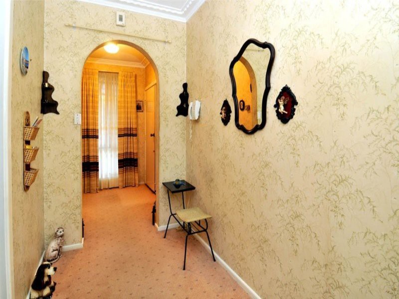 21 Cobham Street, St Albans, VIC 3021 - Thumbnail 1 - 04/05/2020