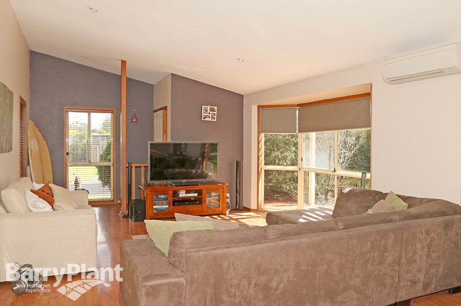 32 Hyperno Way, Mount Martha, VIC 3934 - Thumbnail 2 - 12/05/2020