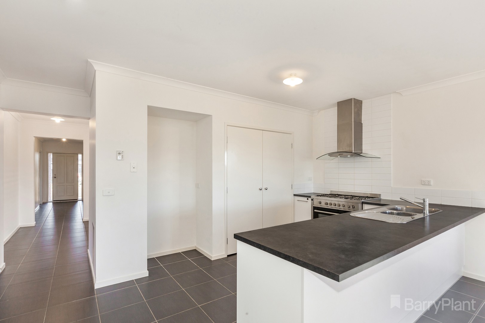 163 Wallara Waters Boulevard, Wallan, VIC 3756 - Thumbnail 2 - 12/05/2020