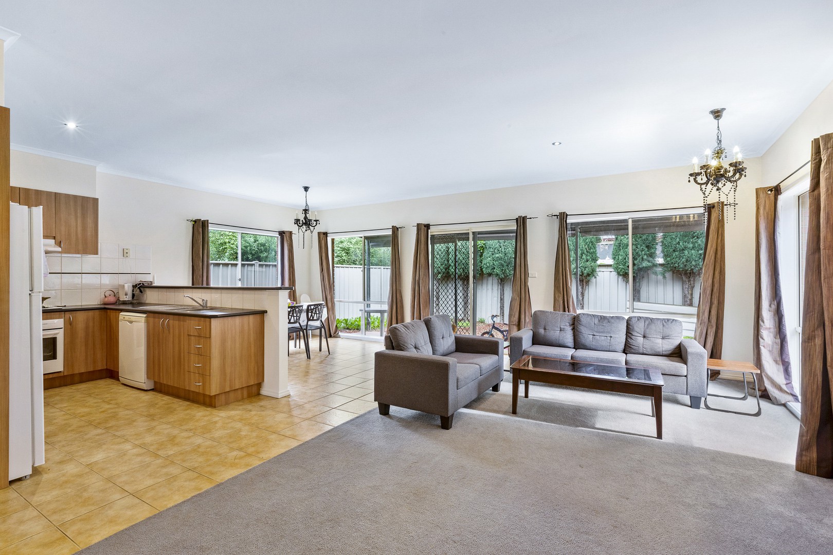 14 Smethwick GreenCaroline Springs, VIC 3023, Caroline Springs - Thumbnail 3