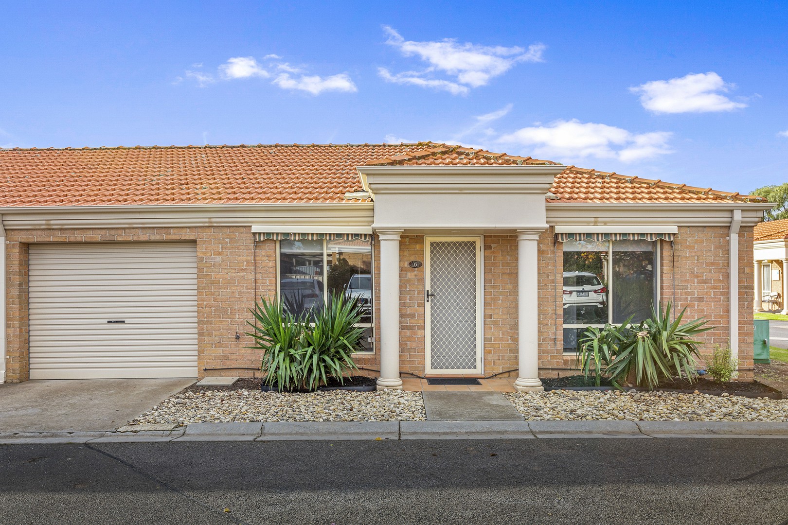 6/110 Delbridge DriveSydenham, VIC 3037, Sydenham - Thumbnail 2