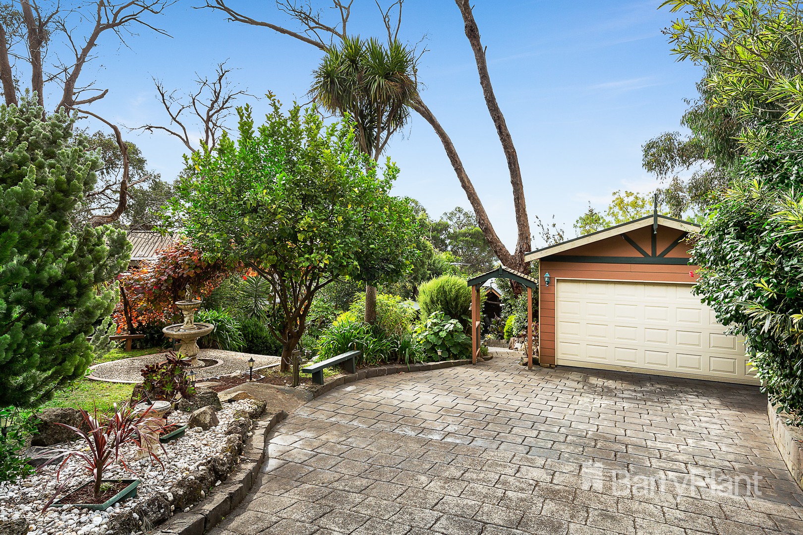 42 Mercia AvenueThe Basin, VIC 3154, The Basin - Thumbnail 2
