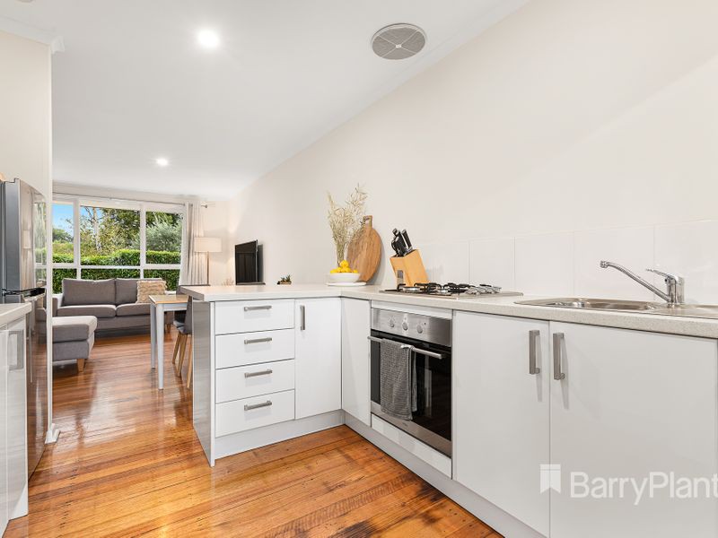 3/12 Orient AvenueMitcham, VIC 3132, Mitcham - Thumbnail 3