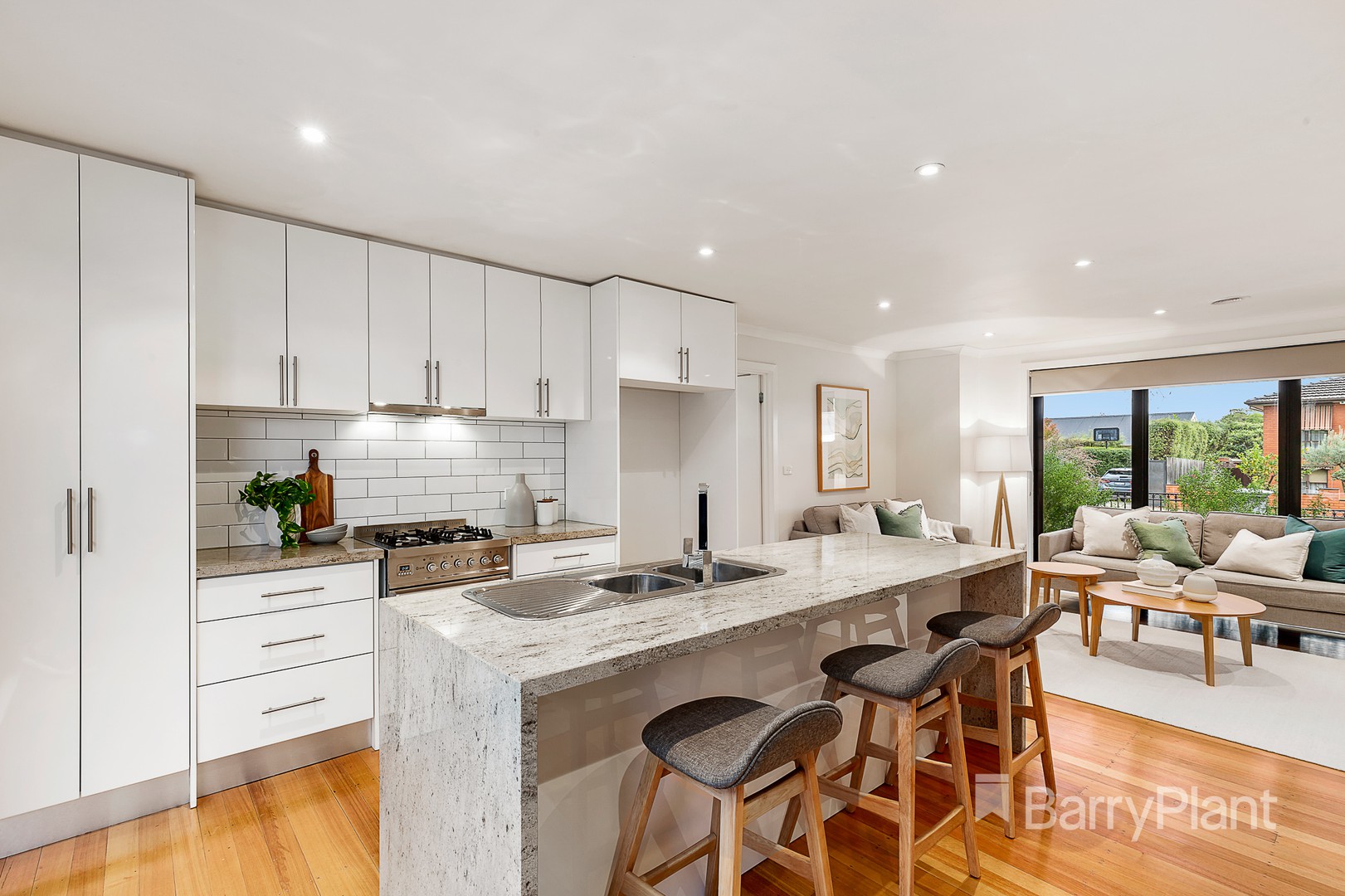 1/2 Warwick Street, Box Hill North, VIC 3129, Box Hill North - Thumbnail 3