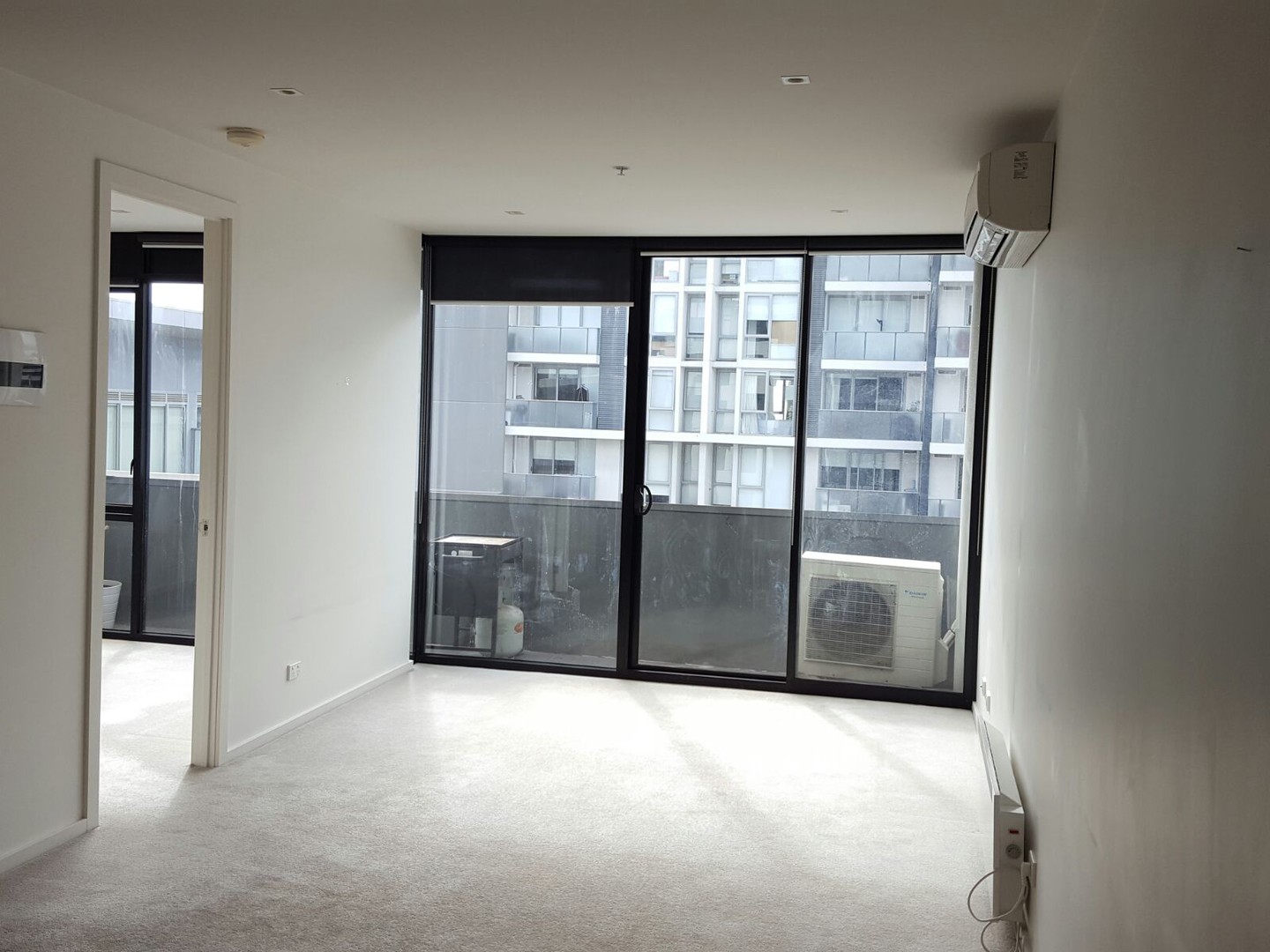 A708/57 Bay Street, Port Melbourne, VIC 3207 - Thumbnail 2 - 18/05/2020