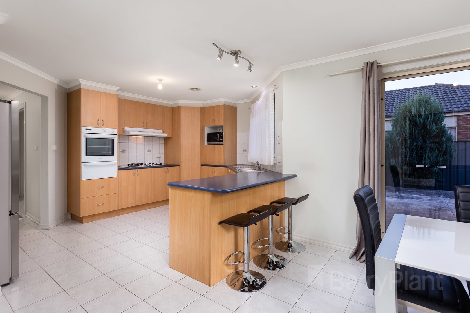 35 Astley CrescentPoint Cook, VIC 3030, Point Cook - Thumbnail 3