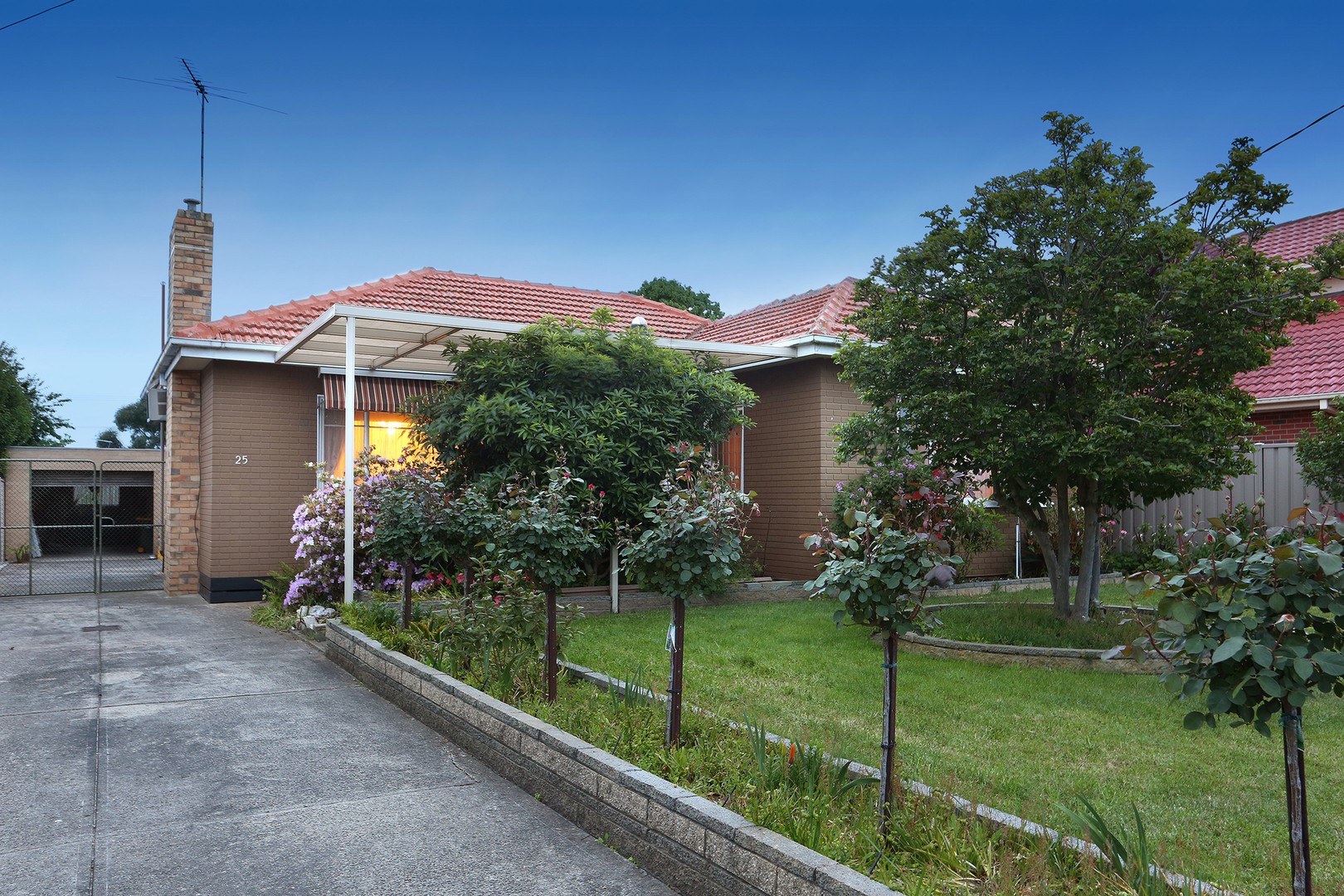 25 Leonard AvenueGlenroy, VIC 3046, Glenroy - Thumbnail 2
