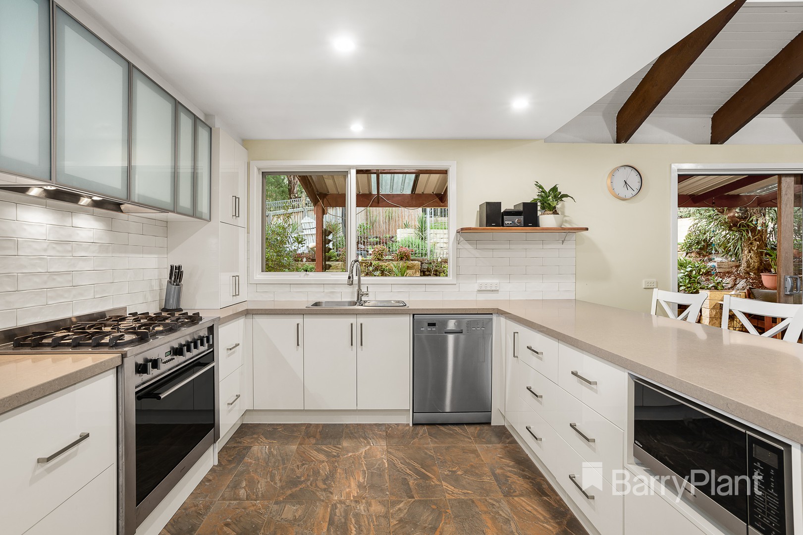2 Hartland Way, Eltham, VIC 3095, Eltham - Thumbnail 4