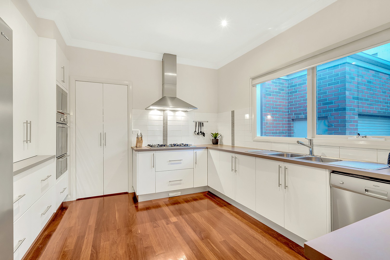 36 Mission Hills WayCraigieburn, VIC 3064, Craigieburn - Thumbnail 5